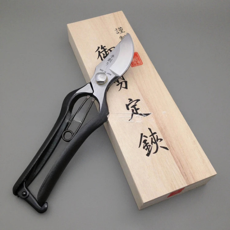 Садовые ножницы для веток 200  – обзор и цена Gardening Tools Japan